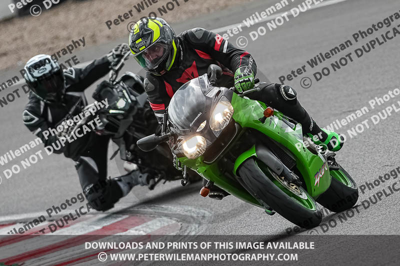 donington no limits trackday;donington park photographs;donington trackday photographs;no limits trackdays;peter wileman photography;trackday digital images;trackday photos